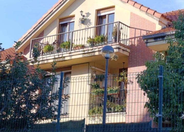 El Balcon De Villapresente Luaran gambar